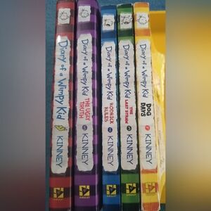 Diary of a Wimpy Kid 5 Books 2 Hardcover 3 Soft Read Description-Info for Each